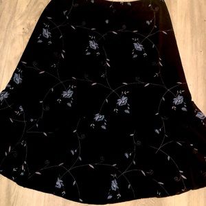 JKLA black skirt with blue flowers